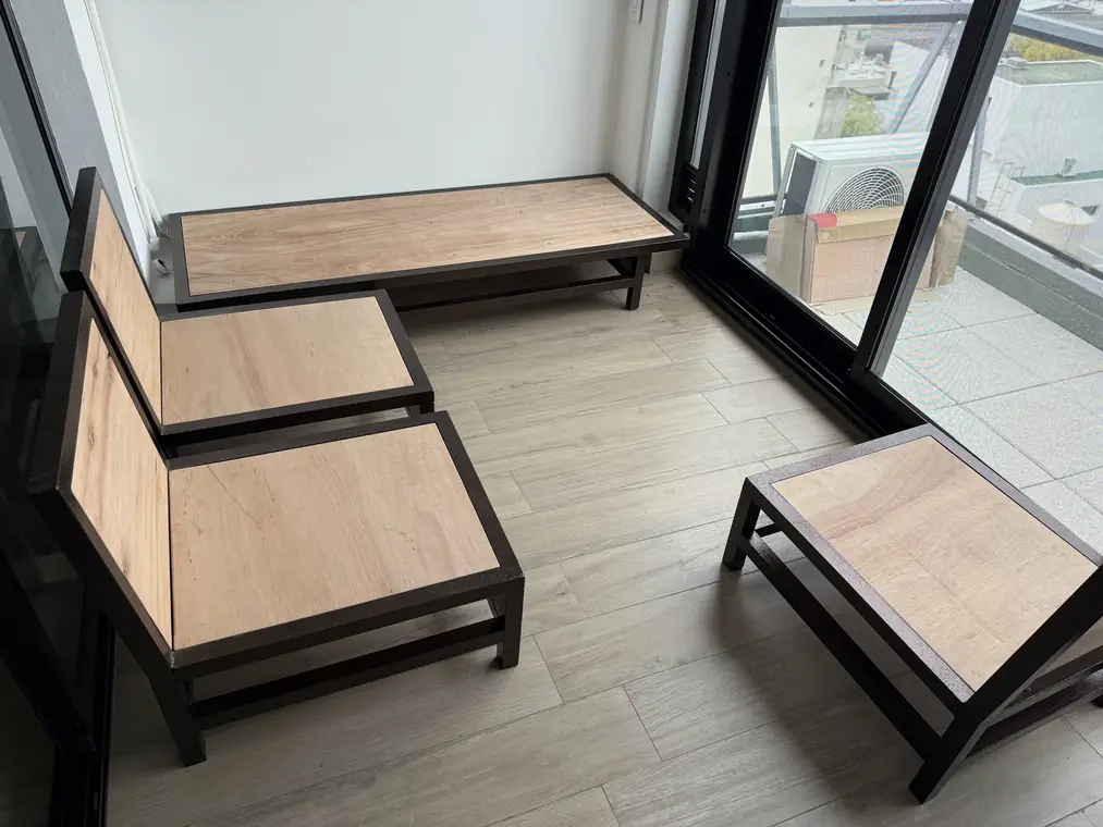 Muebles de hierro y madera a medida